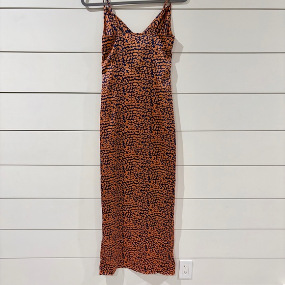 Nasty Gal Women’s Bold Vibrant Leopard Print Satin Midi Cowl Neck Slip Dress 6 - Picture 8 of 12